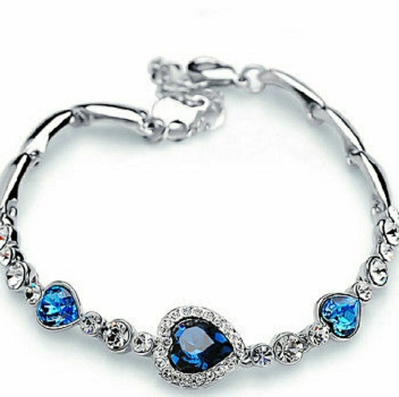 Ocean Blue Crystal Heart Bracelet - Picture 1 of 3